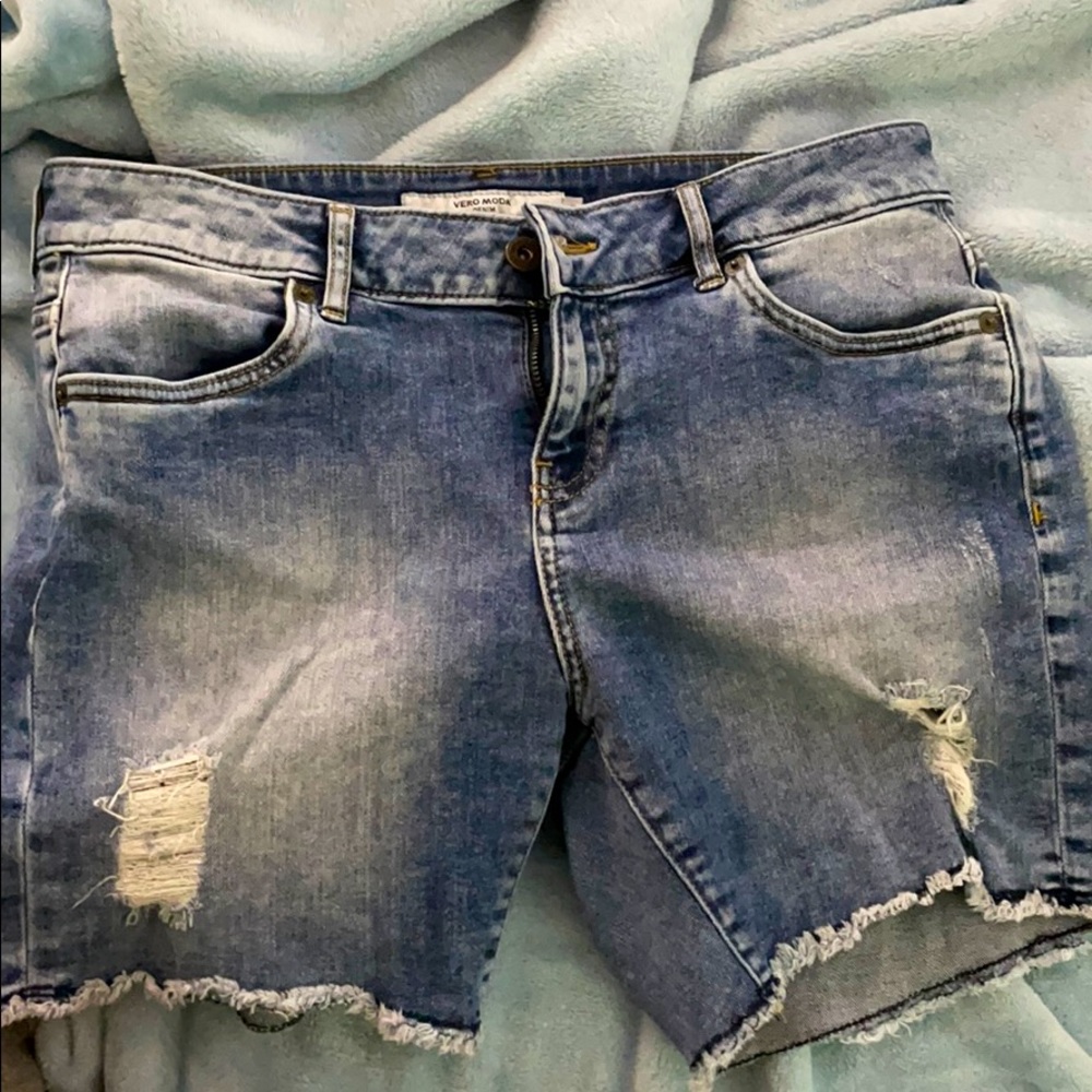 Mid waist denim shorts